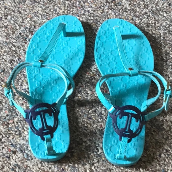 IVANKA TRUMP FLATS, Sz 8B - Picture 5 of 8